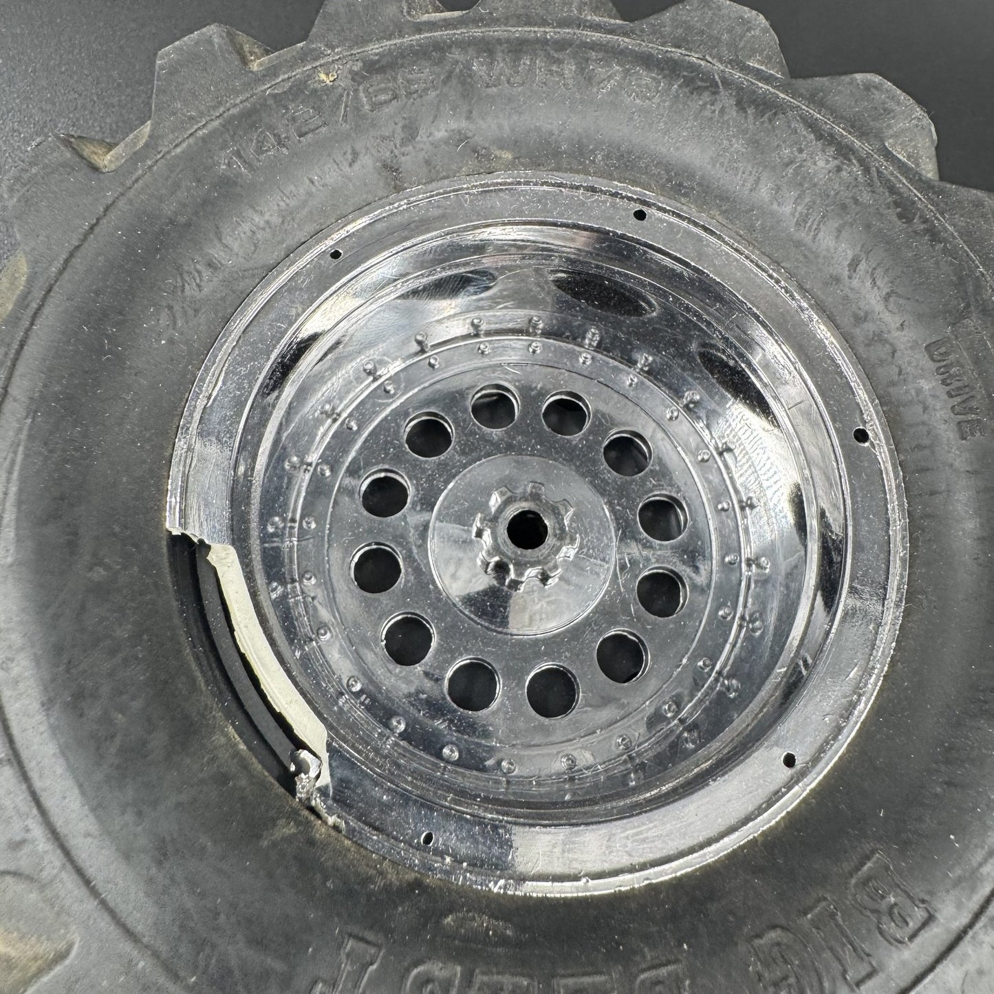 Nikko Radio Shack Rock Runner Thor Scorpion 1/10 Scale Wheels And Tire FOR PARTS