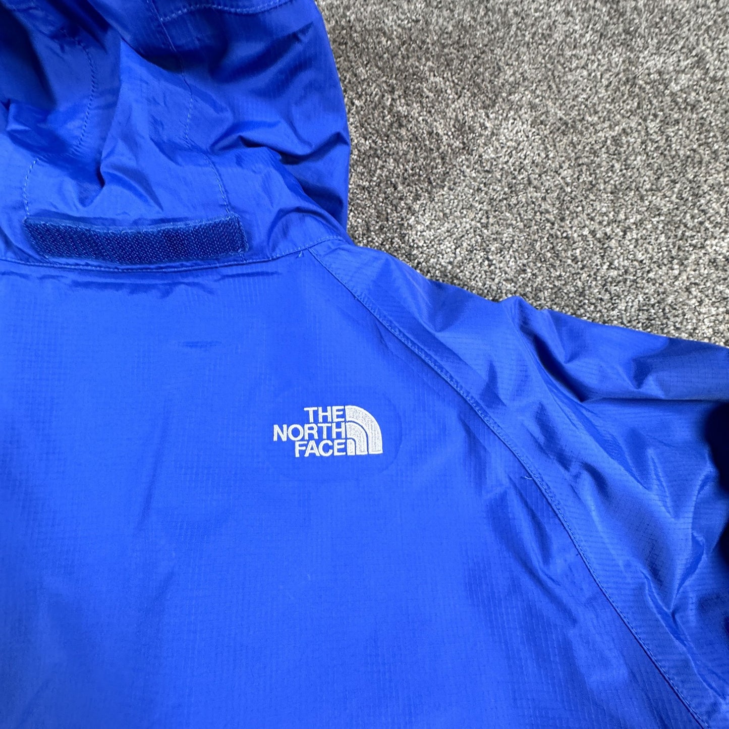The North Face Boys Hyvent Jacket XL Blue Hooded Windbreaker Waterproof