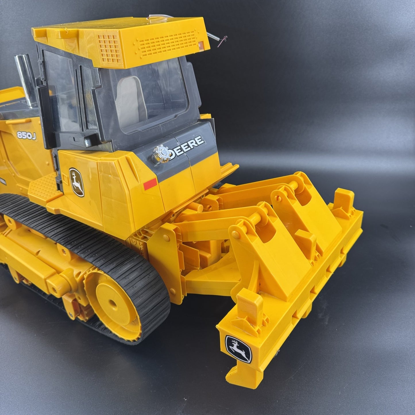 John Deere 850J Bulldozer RC Radio Control Large Scale 31" ERTL - NO REMOTE