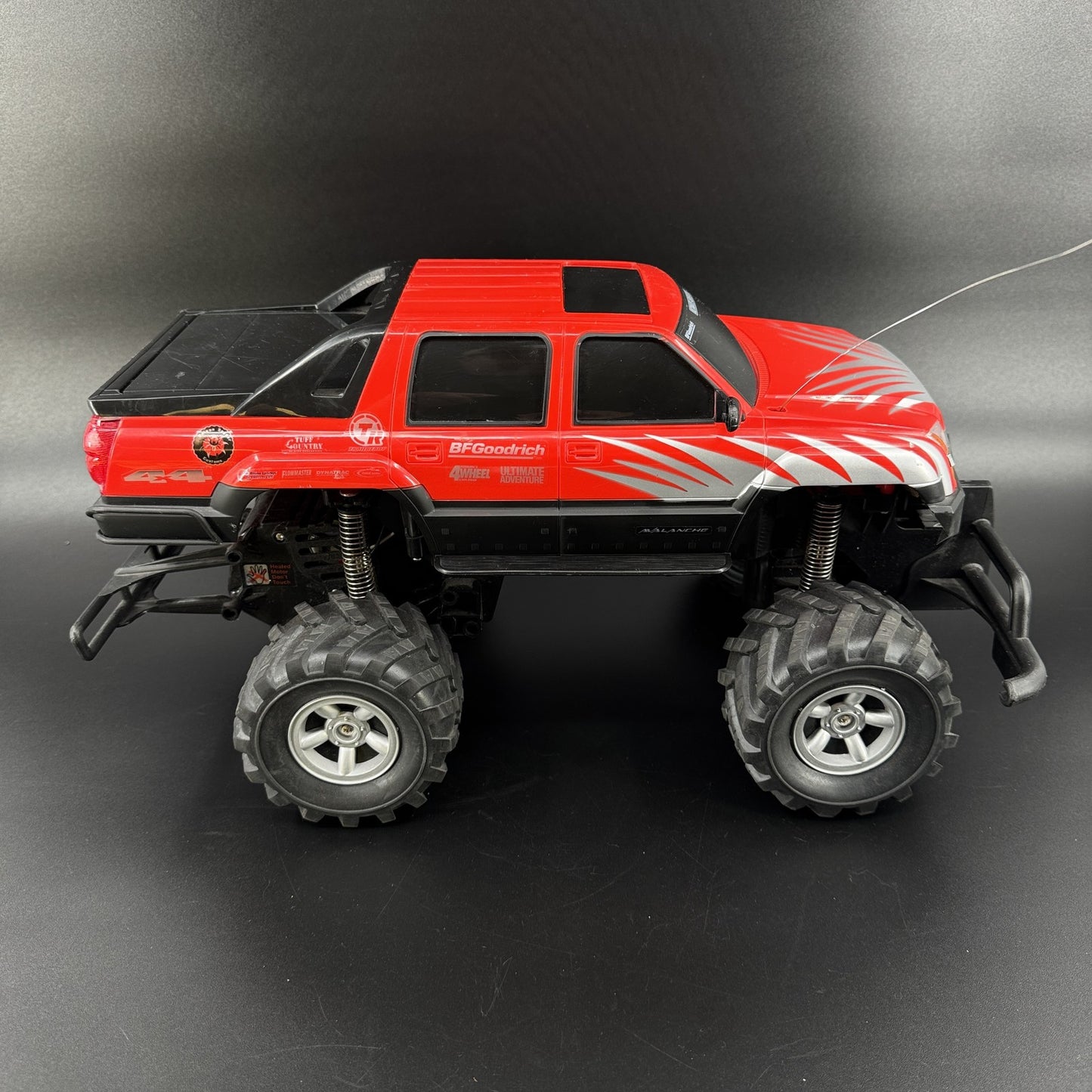 Radio Shack Avalanche RC Truck Remote Radio Control 4x4 Red 1/10 TESTED