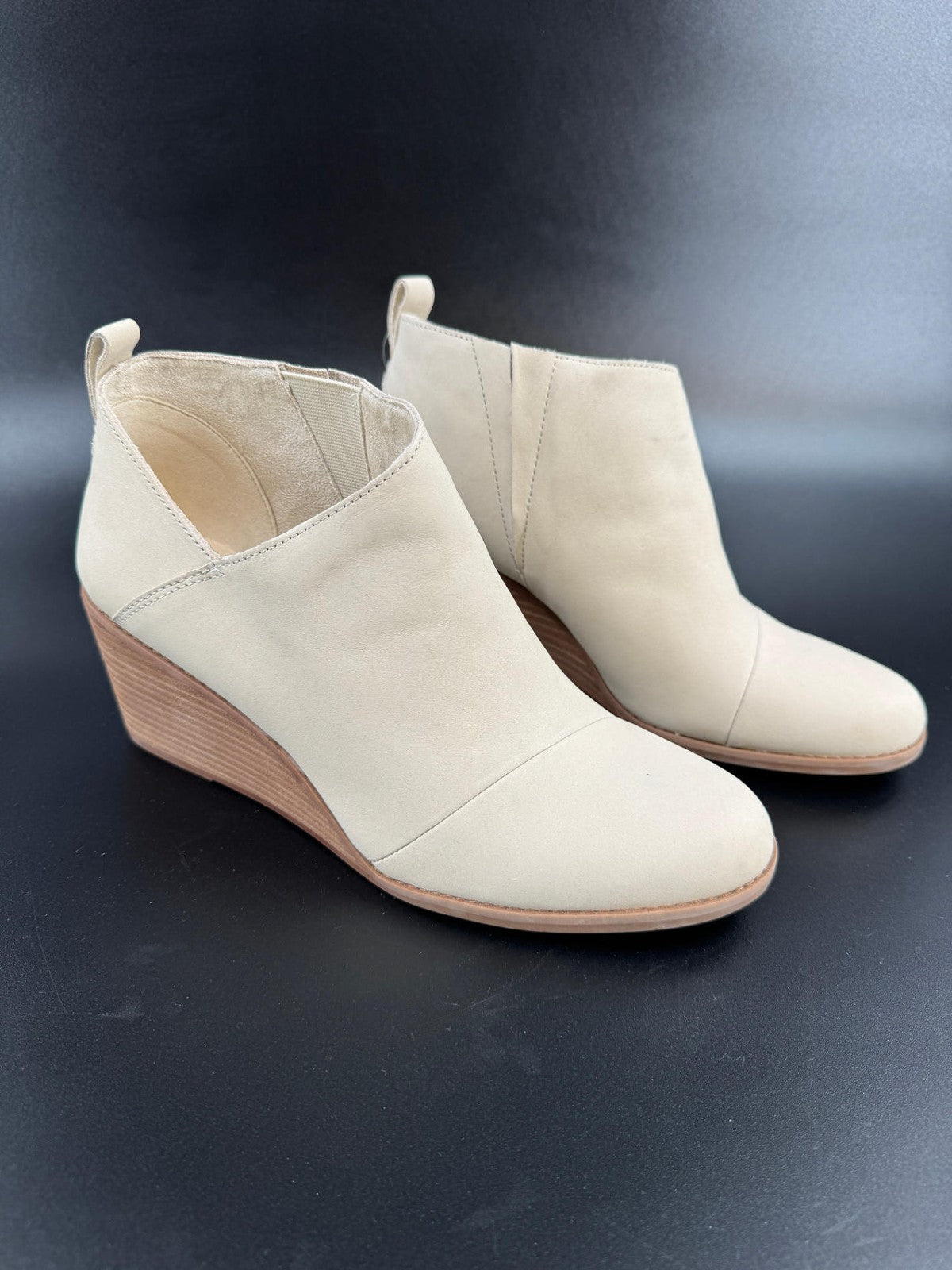 TOMS Womens Marta Ankle Boots Booties Size 10 Beige Leather Wedge Heel w/Stains