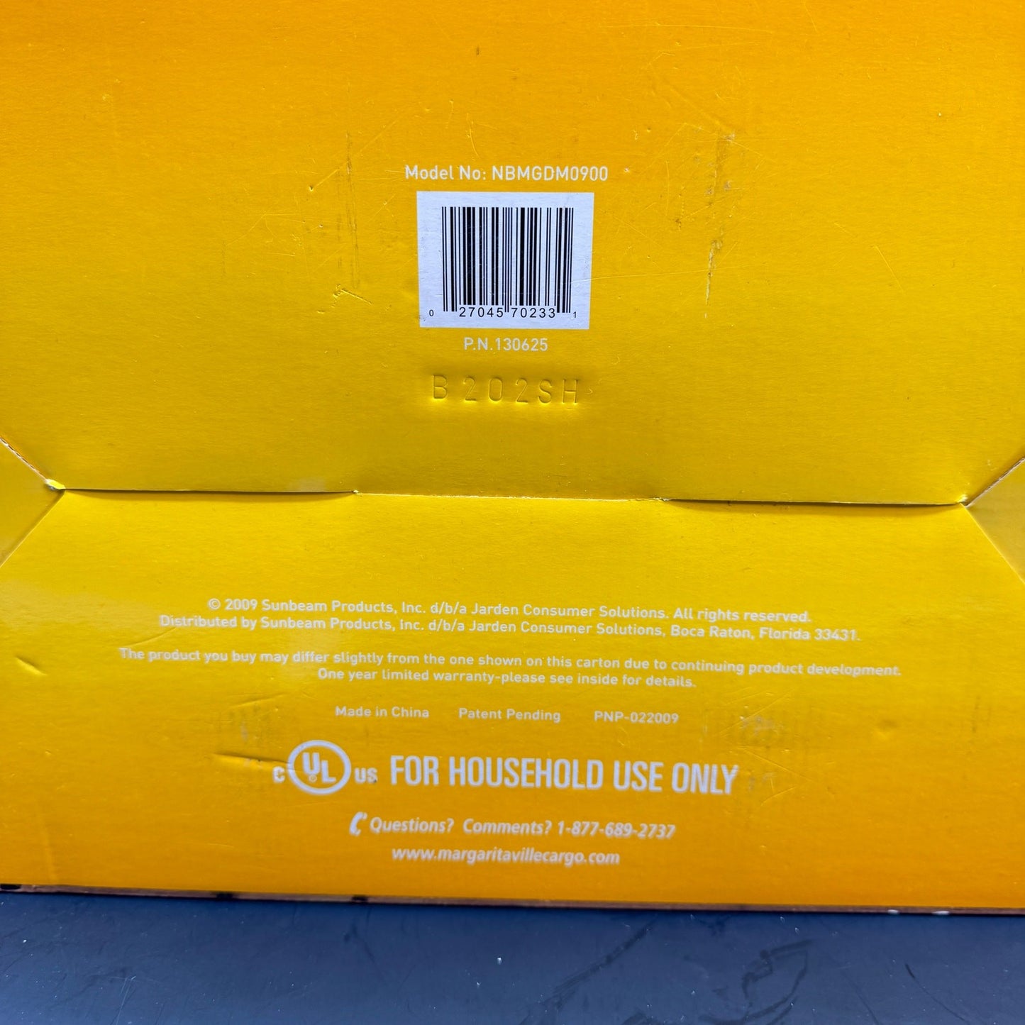 18V CORDLESS MARGARITAVILLE FROZEN CONCOCTION MACHINE NEW OPEN BOX