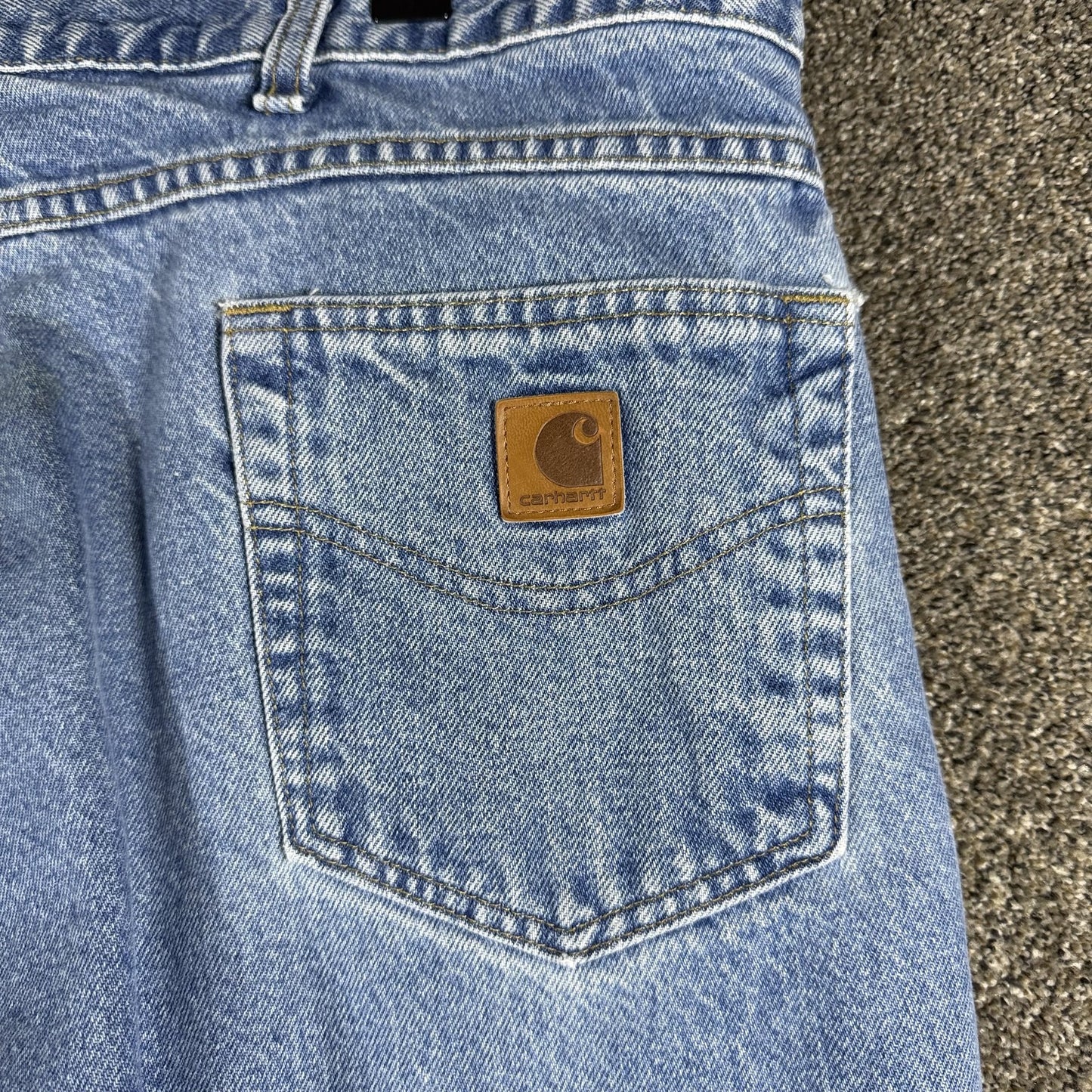 Carhartt Mens Jeans 44x32 B17 Light Blue Wash Relaxed Fit Leather Patch