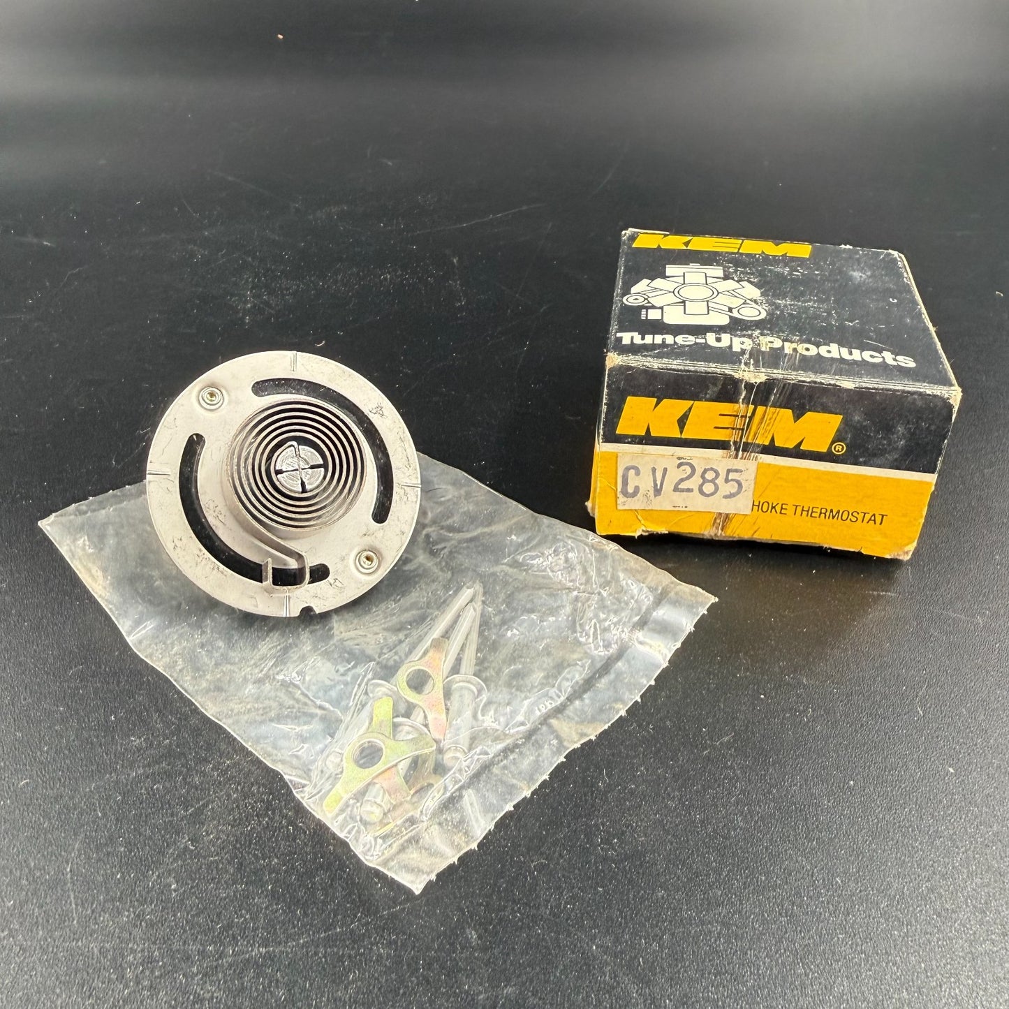 KEM CV285 #1 ELECTRIC CHOKE THERMOSTAT BUICK CAMARO FIREBIRD CUTLASS PONTIAC V6