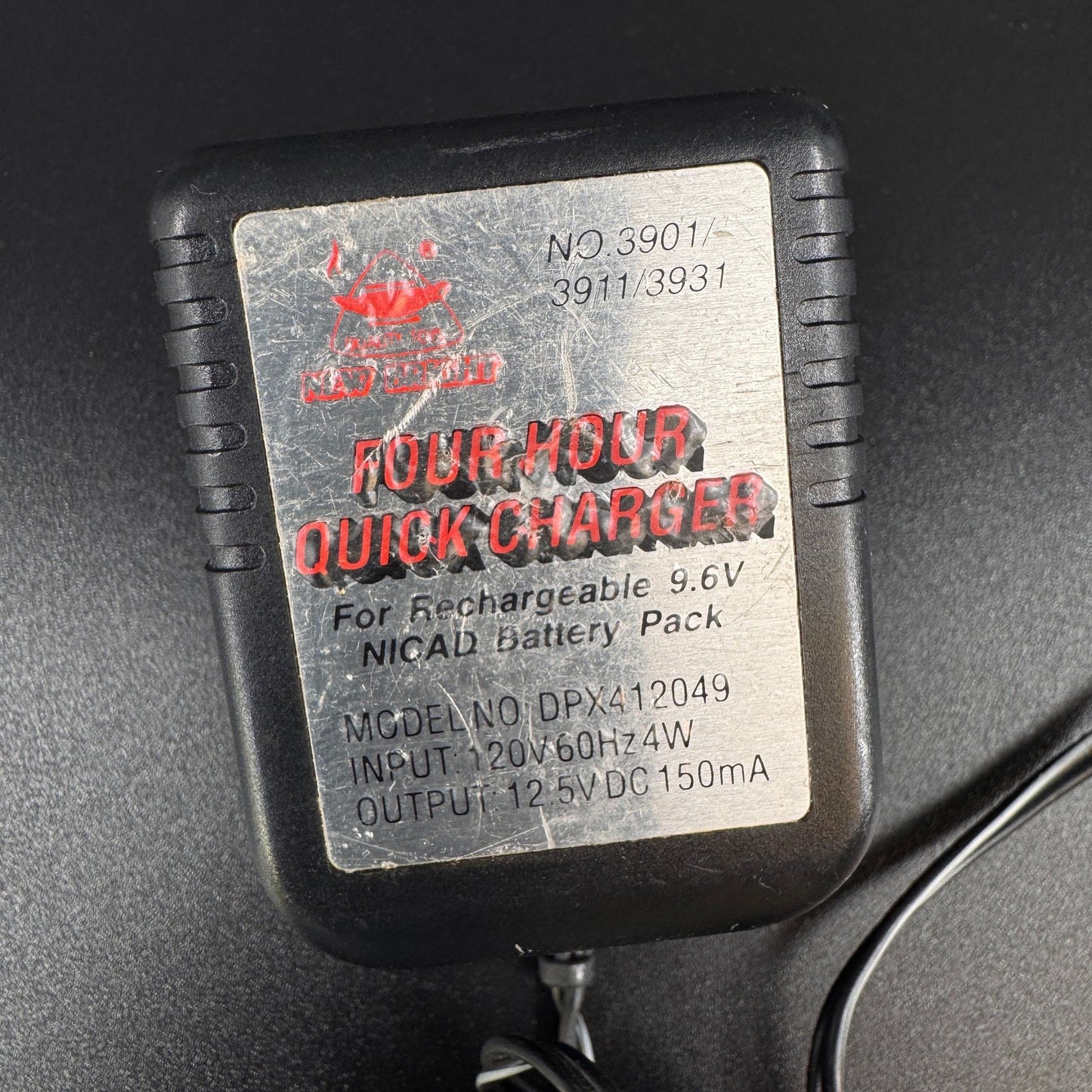 NewBright RC Car Battery Charger 9.6V NiCad Four Hour Quick Charger DPX412049