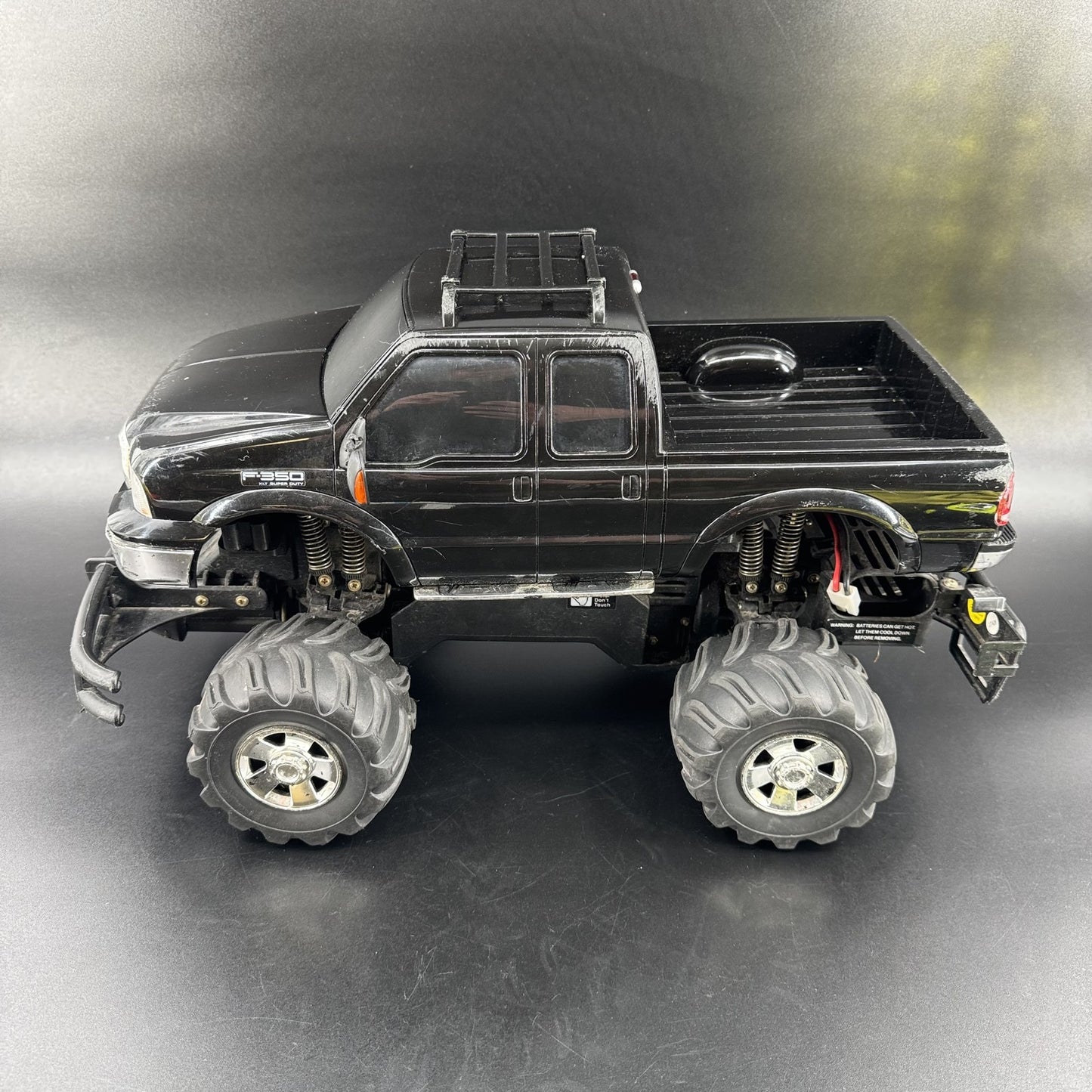 RadioShack Ford F-350 Super Duty 1/10 Mattracks RC Truck UNTESTED NO REMOTE