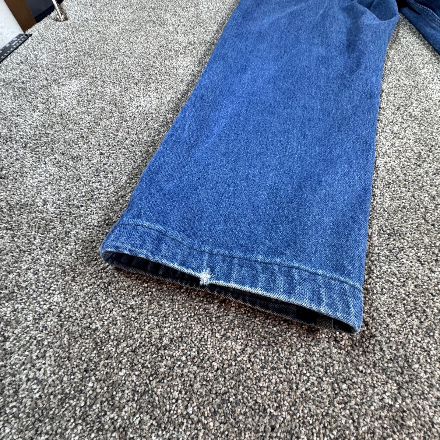 Carhartt Mens B460 Jeans Size 42x28 (hemmed) Relaxed Fit Blue Denim Workwear