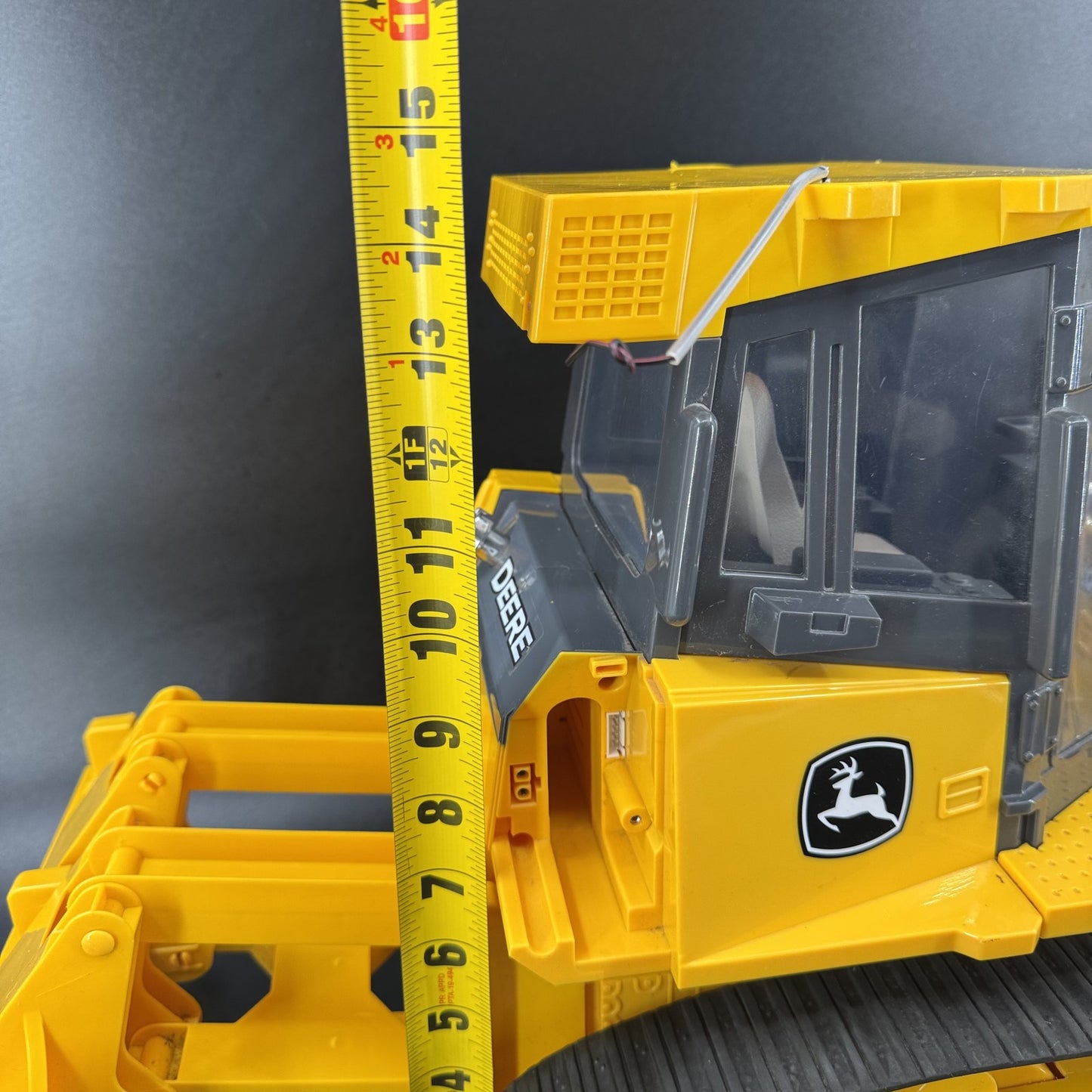 John Deere 850J Bulldozer RC Radio Control Large Scale 31" ERTL - NO REMOTE