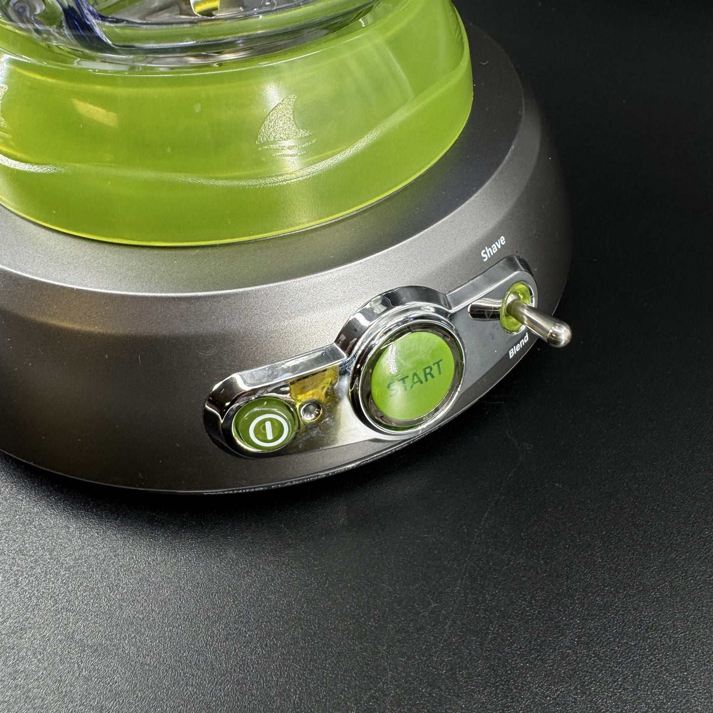 Margaritaville Frozen Concoction Maker DM0700 Bahamas Margarita Machine